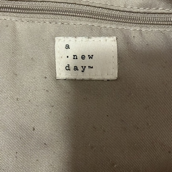 a new day Off White Faux Fur Teddy Sherpa Two Handle Tote Bag Carry On Purse - Picture 2 of 9